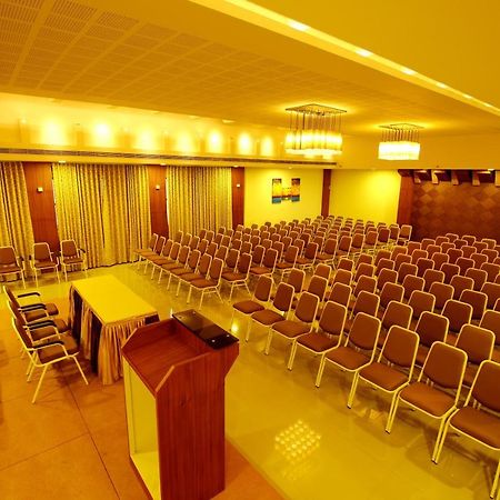 Hotel Hillway Park Kollam Zewnętrze zdjęcie