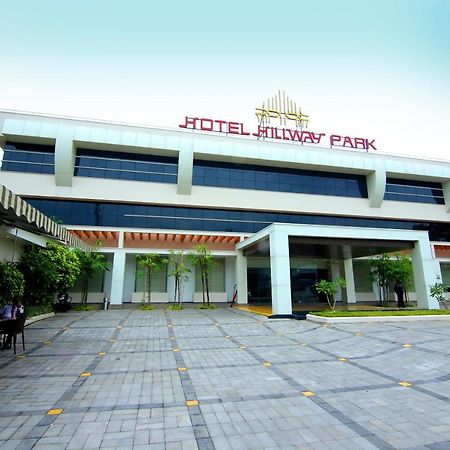 Hotel Hillway Park Kollam Zewnętrze zdjęcie