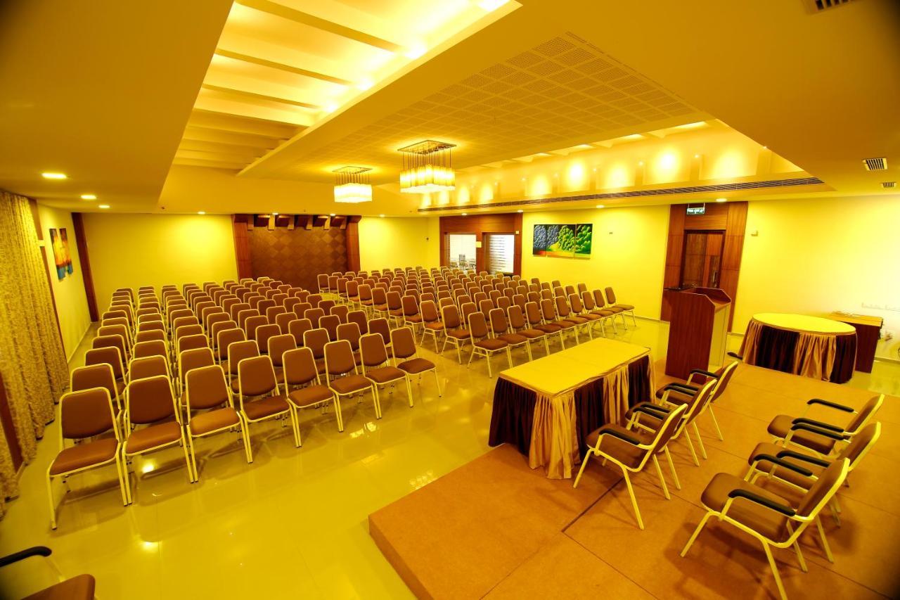 Hotel Hillway Park Kollam Zewnętrze zdjęcie