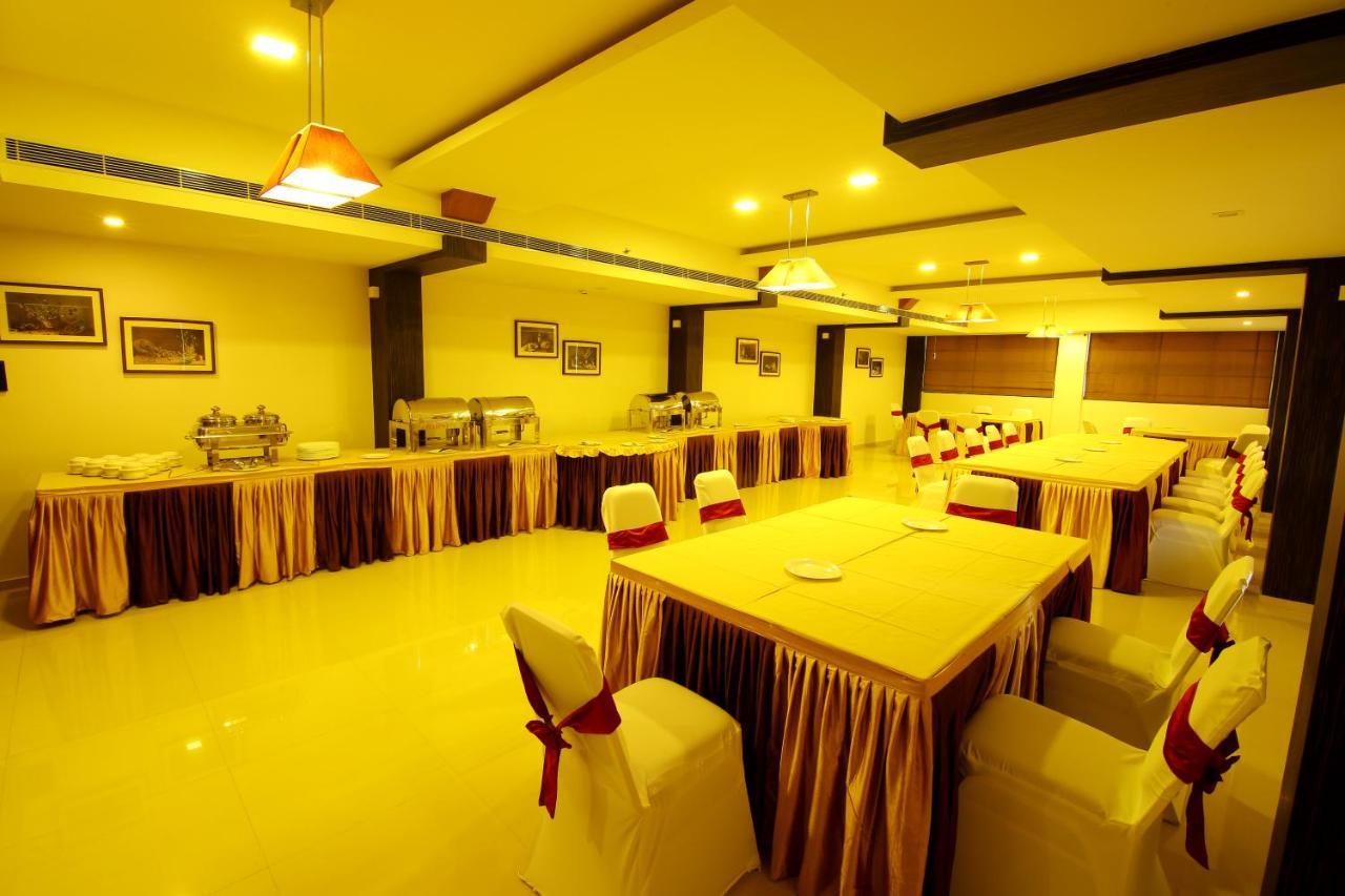 Hotel Hillway Park Kollam Zewnętrze zdjęcie