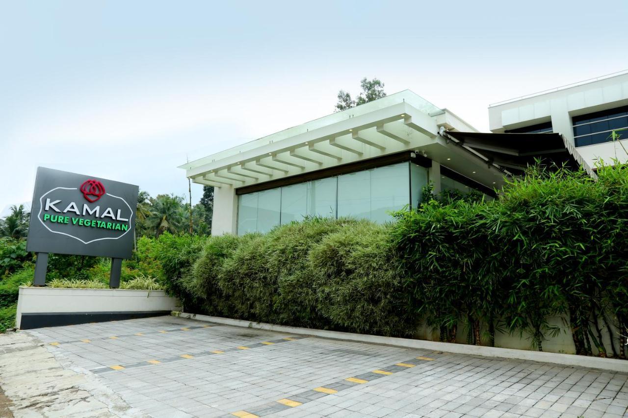 Hotel Hillway Park Kollam Zewnętrze zdjęcie