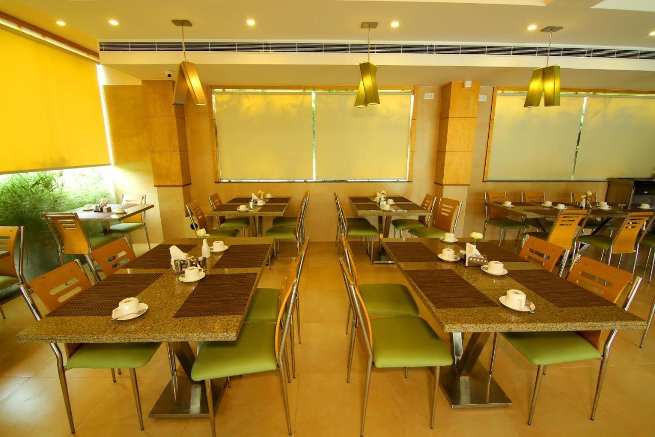 Hotel Hillway Park Kollam Zewnętrze zdjęcie