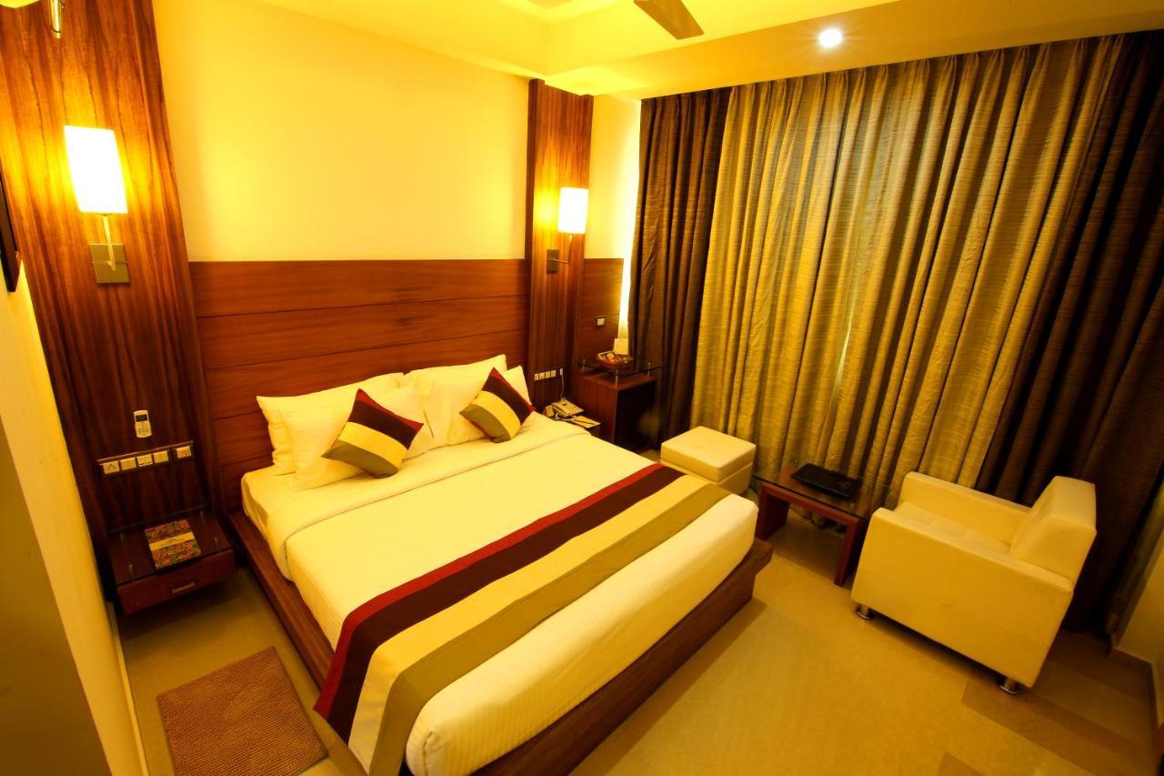 Hotel Hillway Park Kollam Zewnętrze zdjęcie
