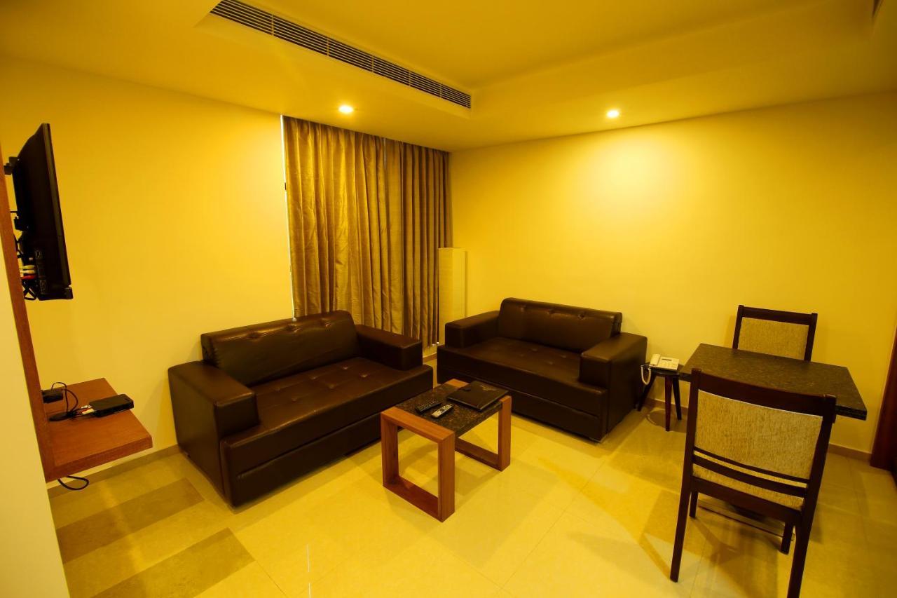 Hotel Hillway Park Kollam Zewnętrze zdjęcie