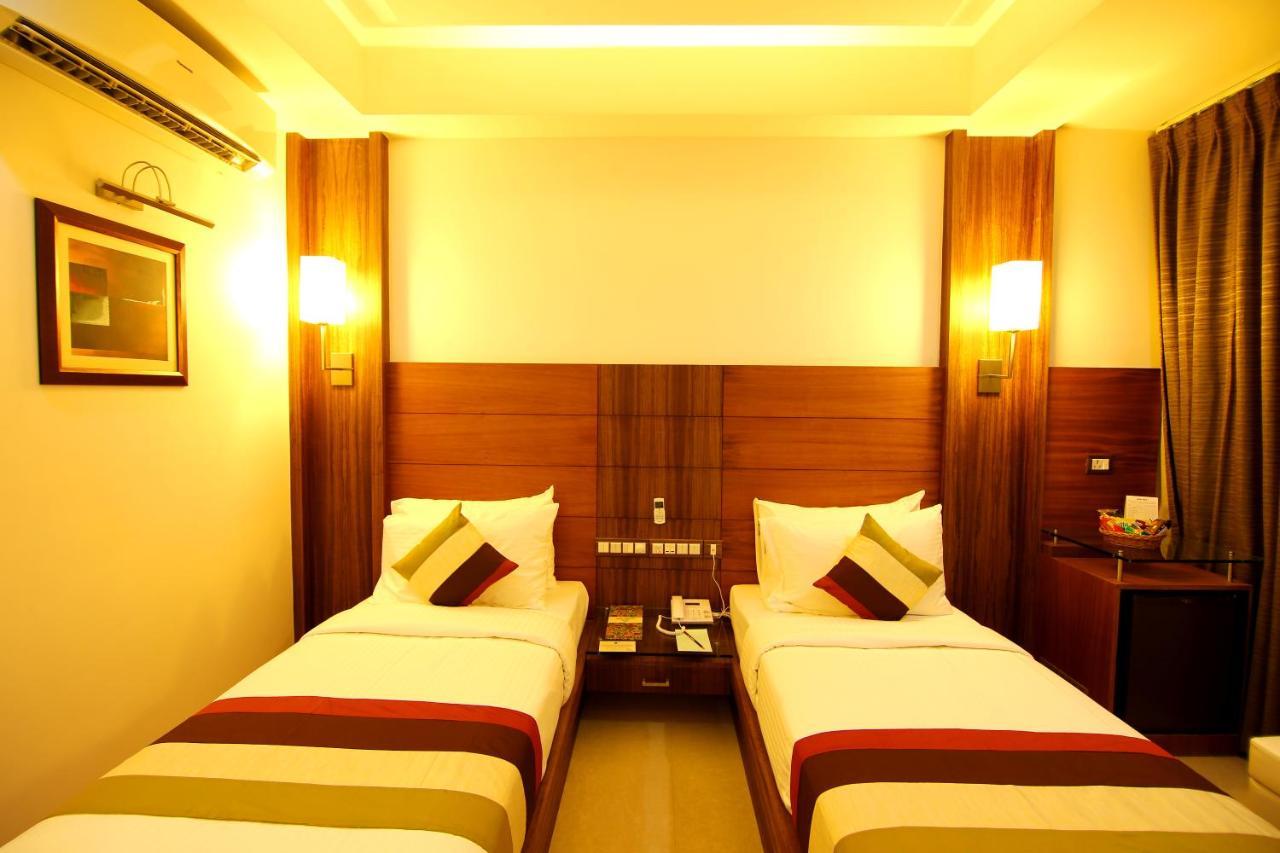 Hotel Hillway Park Kollam Zewnętrze zdjęcie