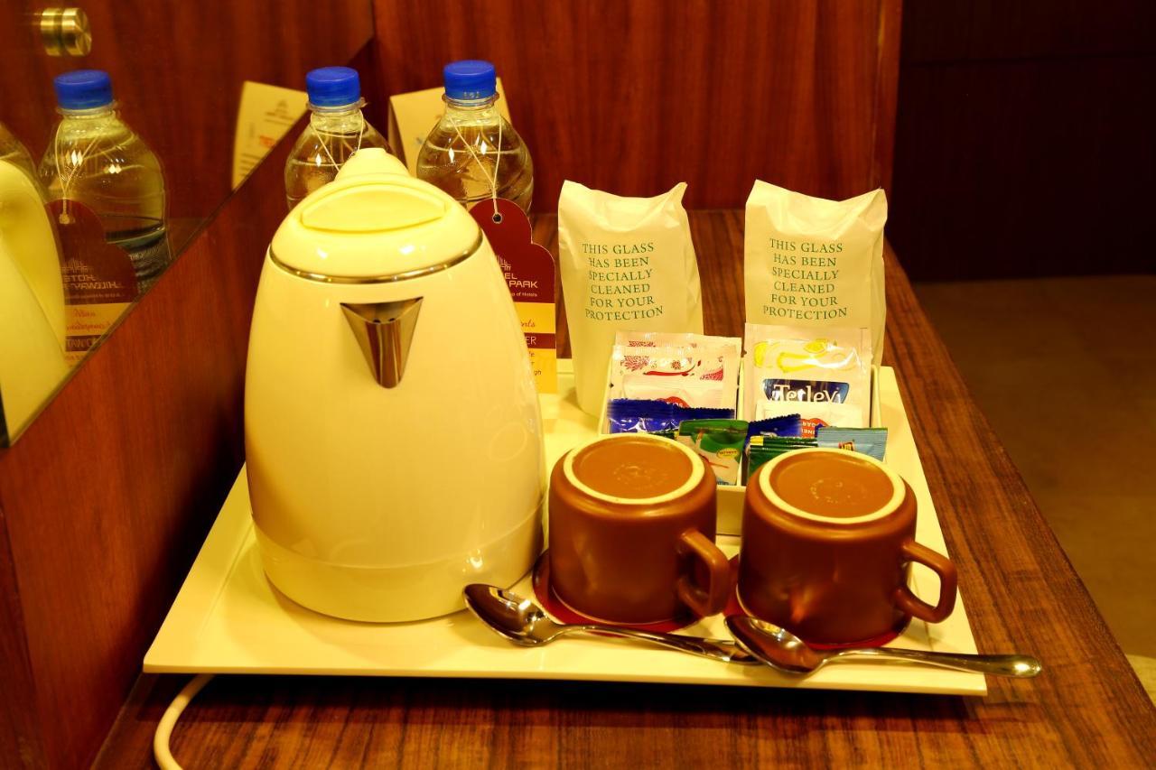 Hotel Hillway Park Kollam Zewnętrze zdjęcie
