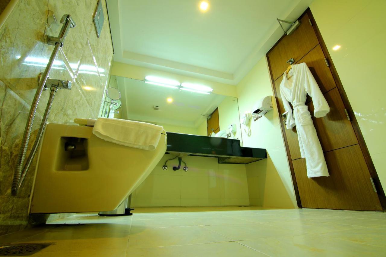 Hotel Hillway Park Kollam Zewnętrze zdjęcie
