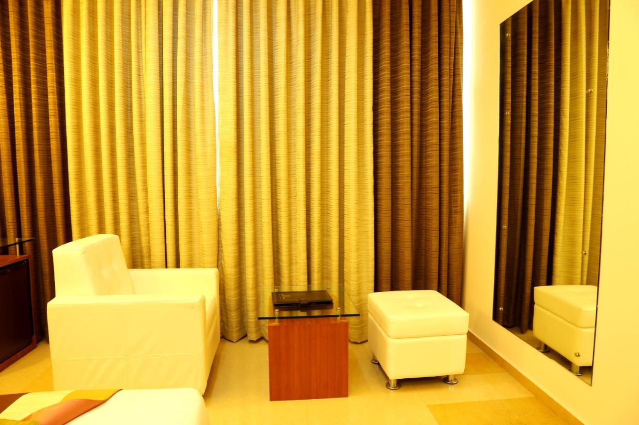 Hotel Hillway Park Kollam Zewnętrze zdjęcie
