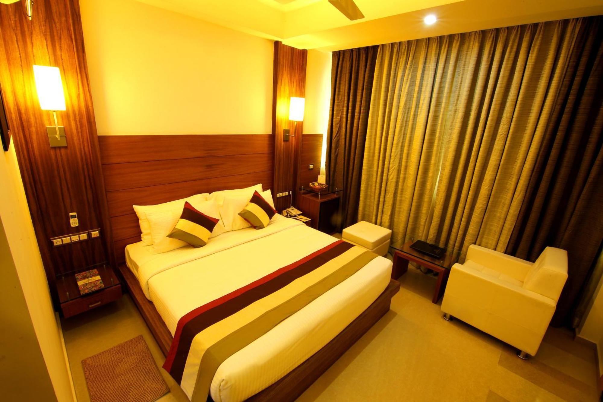 Hotel Hillway Park Kollam Zewnętrze zdjęcie